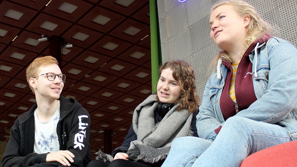 Karl Eknefelt, Emma Nilsson och Amanda Tydén menar att deras föräldrars studieval i någon mån har påverkat dem att också välja studier på högskola.