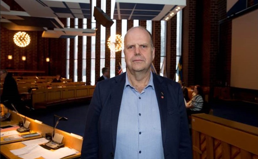 "Vi bedömer att vi kommer igång snabbast på Strömnäsbacken", säger socialnämndens ordförande Sven-Gösta Pettersson. (Arkivbild)