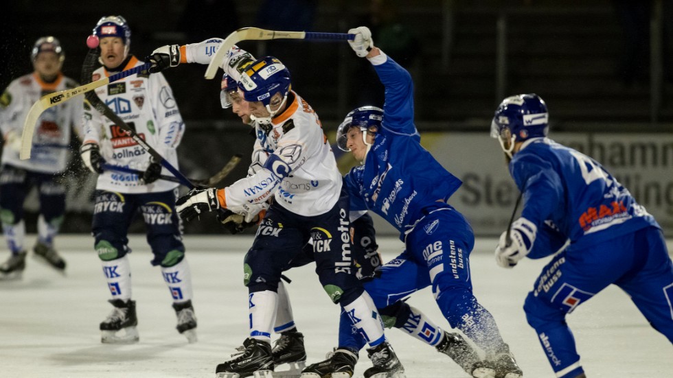 Mycket tät kamp var det i båda straffområdena. IFK Motala och Bollnäs GIF bjöd upp till en jämn drabbning i ellitserien. 1-1 slutade det, ett rättvist resultat inför 541 personer på K bygg arena.