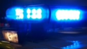 Man knivrånad av maskerade män