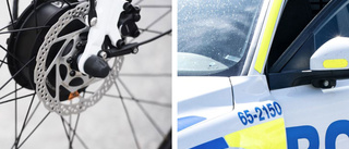 Kriminell cyklist krockade med polisbil 