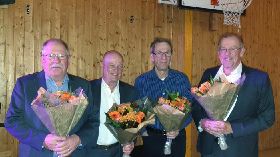 Fyra tidigare ordförande tackades: Från vänster: Hilding Forsberg, Göran Prytz, Jan-Erik Bergman och Mats Christoffersson.