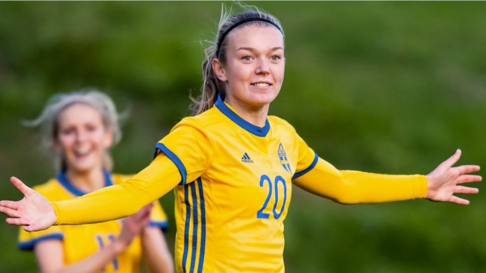 Beata Olsson gjorde fem mål för Sverige i EM-kvalmatchen mot Armenien.
