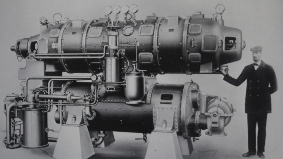 En imponerande produkt gjord i Finspång på 1920-talet, en ångturbin med kondensator.