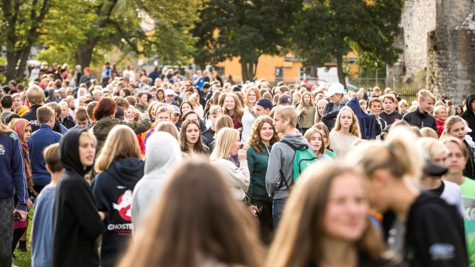 800 elever hade bjudits in att delta i Ringmuren runt.