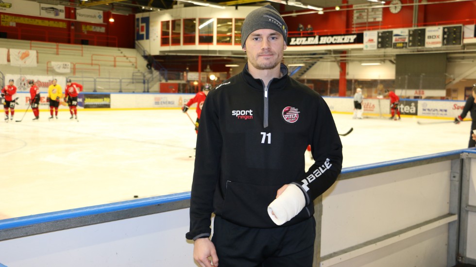 Piteås rutinerade forwardsäss Joakim Högberg är handskadad och blir borta sex-åtta veckor.