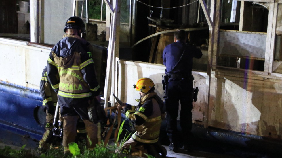 Väl på plats upptäckte räddningstjänsten och polisen att branden hade slocknat av sig själv.