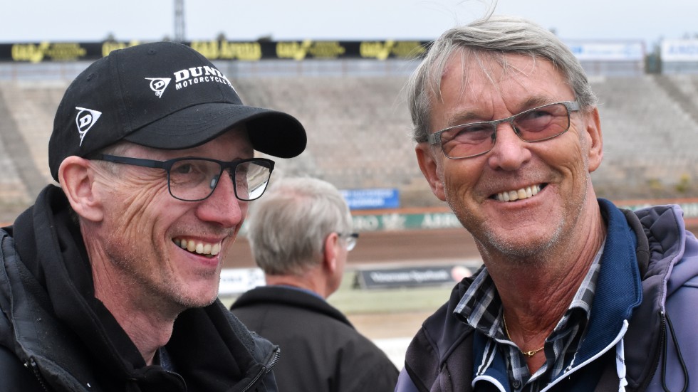 Lagledaren Peter Karlsson och ordföranden Tomas Karlsson får vänta på speedwaypremiären. 