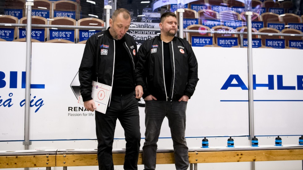 VIK-tränarna Mikael Johansson och Mattias Karlin har en del att fundera på efter förlusten mot Tingsryd.