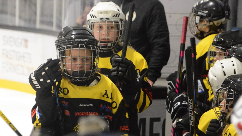 Två av många tjejer som spelade i Vimmerby under söndagen. 