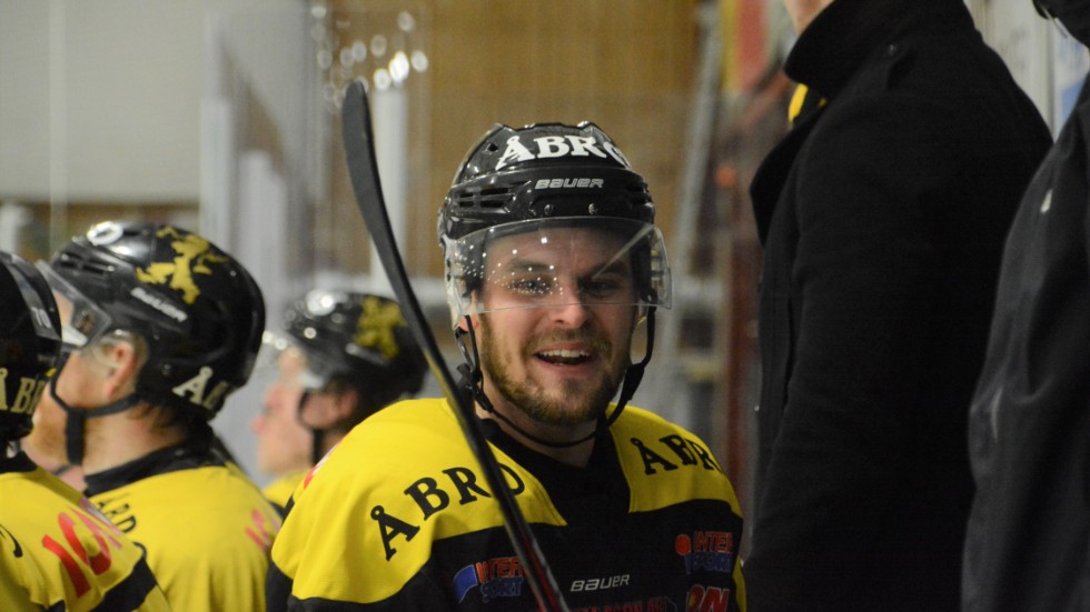 Oskar Carlsson har gjort en bra säsong för Vimmerby, med mycket spel i powerplay och en hel del mål. 