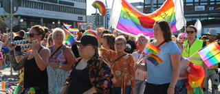 Prideparaden byter dag efter fjolåret