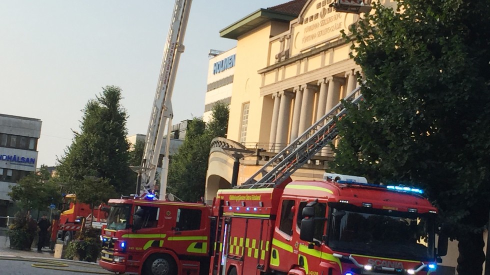 Arkitekten Axel Adelbergs omsorg kan ha bidragit till att torsdagens brand i Stora teatern begränsades.