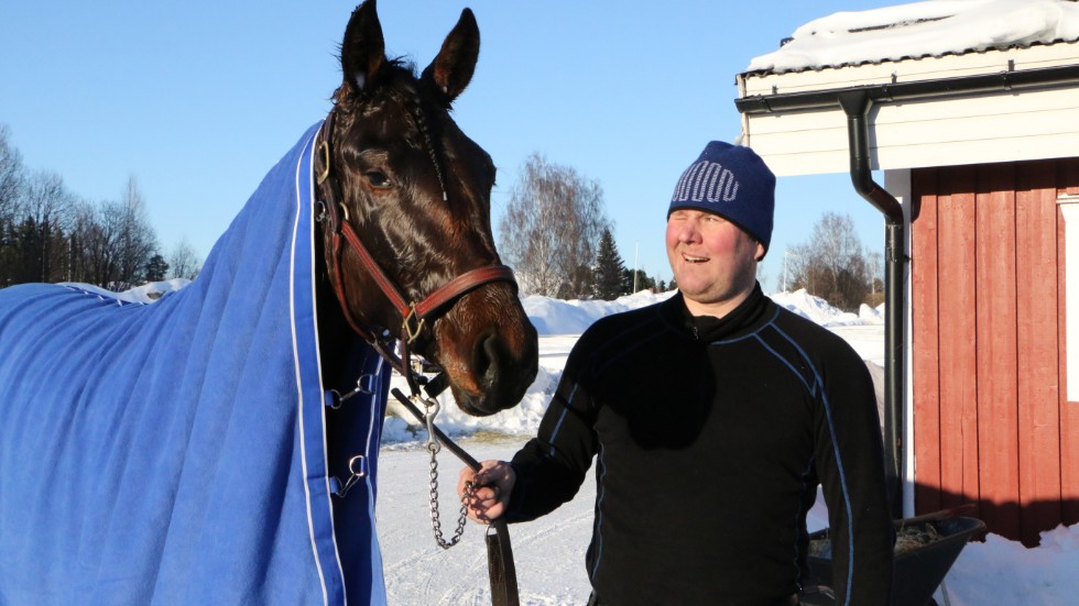 Roger Nilsson har några heta hästar inför V5 på Bodentravet.