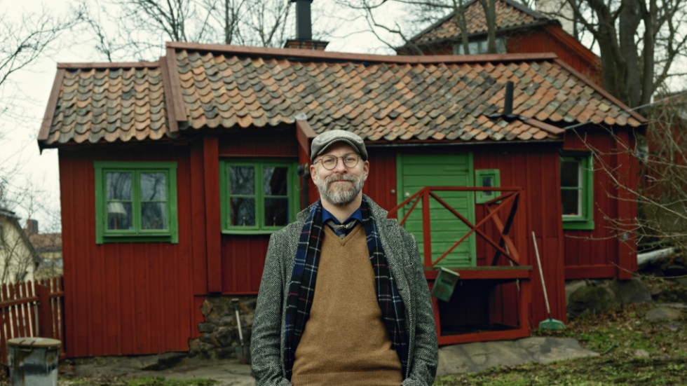 Kalle Lind har skrivit "Hasse Alfredson".
