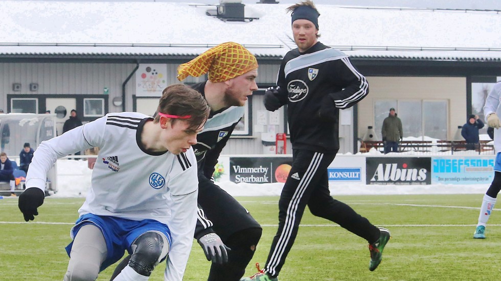 Anton Brorsson gjorde två av Södra Vis mål i gruppspelet på Håkan Sandbergs Minnescup. 