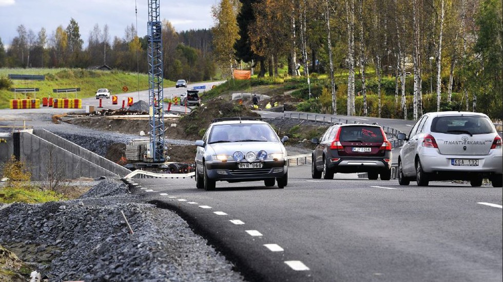 Bron vid gamla Sävast beräknades stå klar i december 2011.