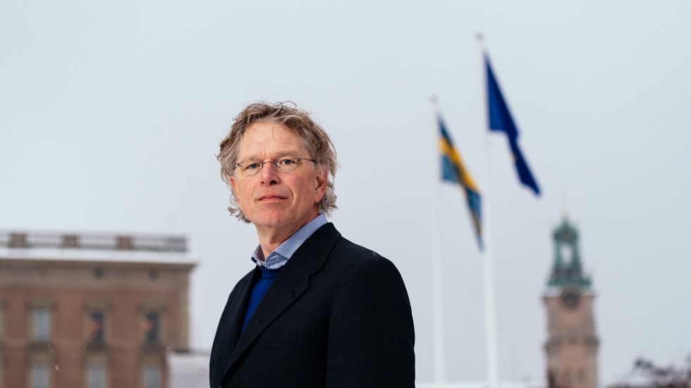 Professor Björn-Ola Linnér, forskar om internationell klimatpolitik och hållbar utveckling, leder ett forskningsprogram som handlar om hur geopolitiken skapar förutsättningar för att nå klimatmålen.