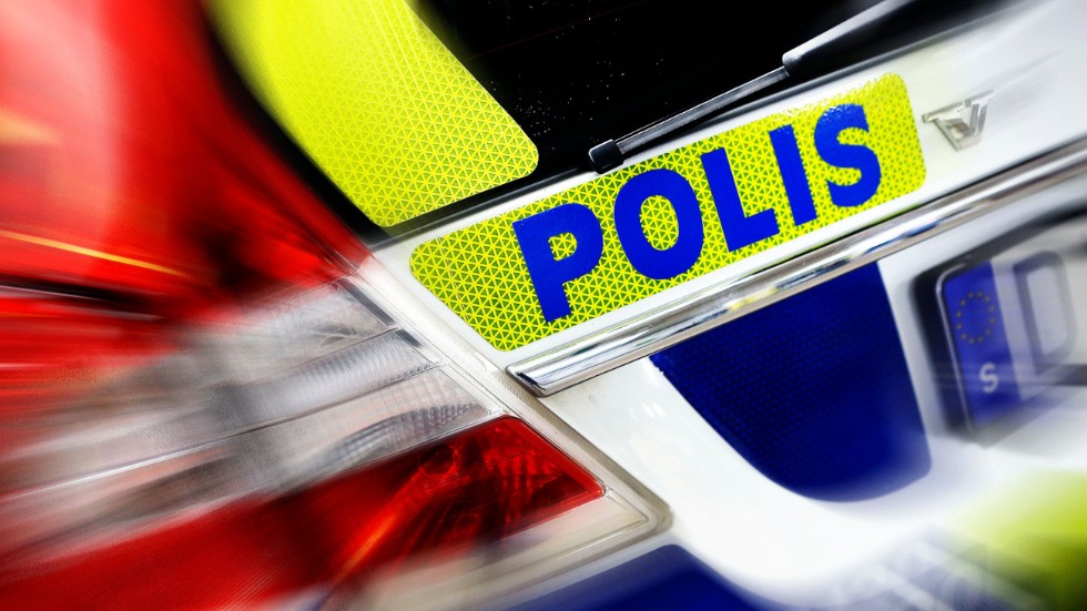 Polisen utreder en misstänkt mordbrand i ett omkldningsrum i Vimmerby på torsdagen.