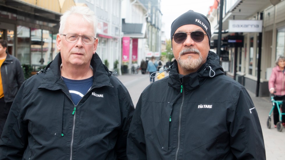 Fältarna Anders Elvhäger och Carlos Pereyra jobbar nära ungdomarna, och är väl bekanta med problemen under tjejkvällarna. "Många är naiva, och tror kanske att ingenting händer i Piteå. Men det gör det", säger Carlos Pereyra. 