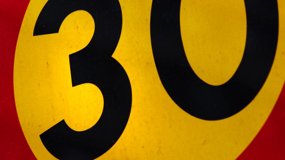 Sänk hastigheten till 30 i Funbo, skriver Carl-Gustaf Rudholm.