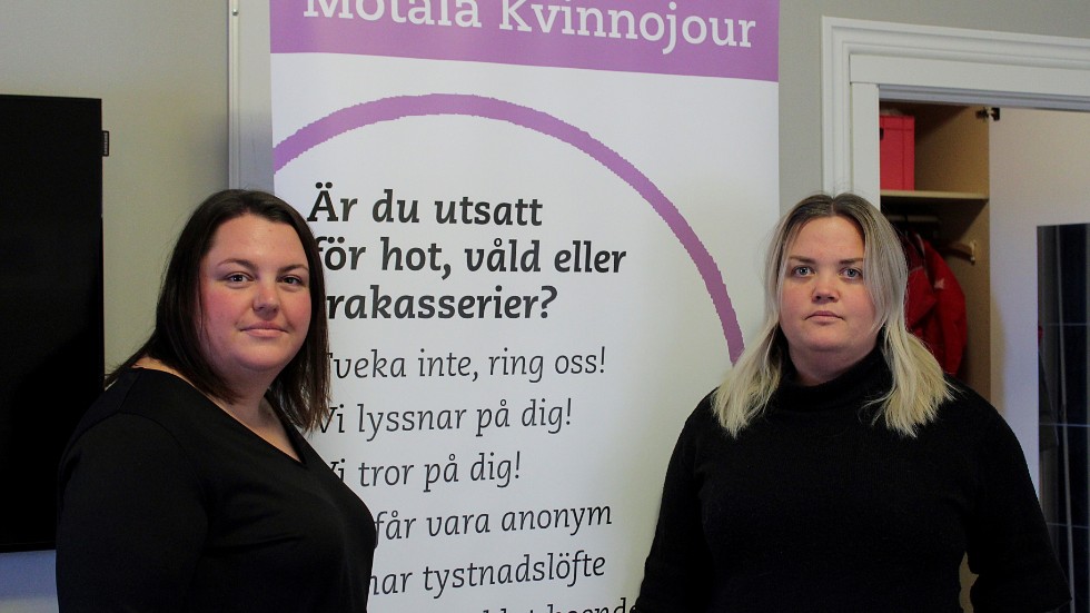 Helena Fredriksson och Josephine Diffner från Motala Kvinnojour.