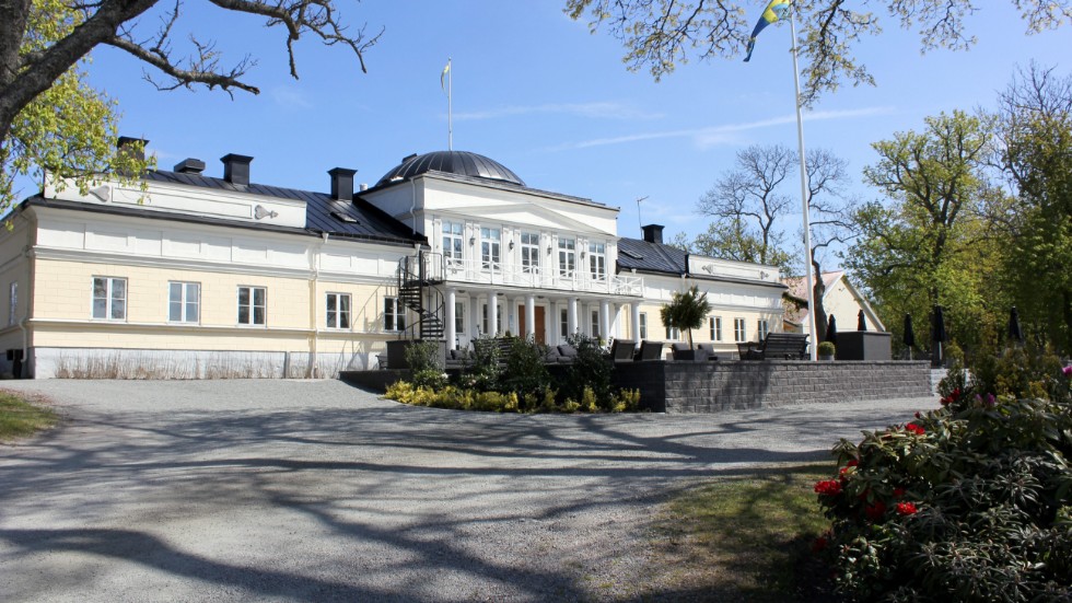 Musik på Gränsö har förhoppningar om att även den klassiska kammarmusiken ska locka fler unga att komma på deras söndagskonserter på Gränsö slott.