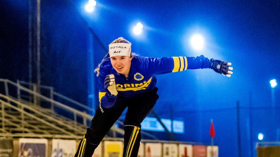 Maifs Tina Svensson noterade Sverigebästatider för säsongen på samtliga fyra distanser i Novemberlöpet.