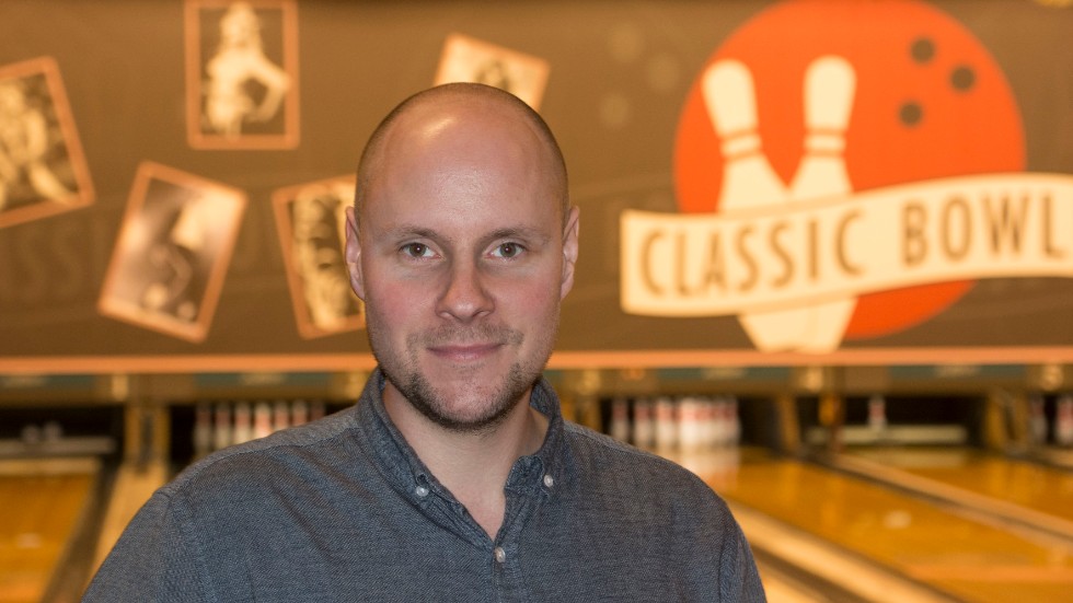 Tobias Asklöf i Vimmerby Bowlingklubb ser fram emot en ny säsong. "Den här sista veckan inför seriestarten är riktigt härligt", menar han. 