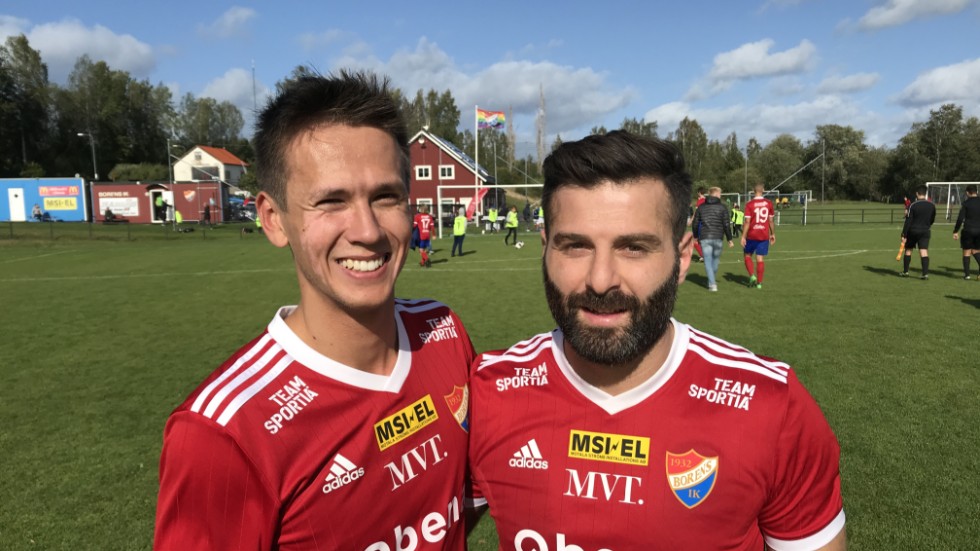 Backen Markus Andersson och målskytten Gabi Morad jublar efter segern för Boren mot Hjulsbro.
