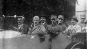 När Adolf Hitler eldade löv i München