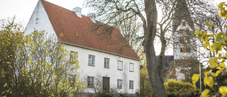 Prästgården i Stenkyrka nu på öppna marknaden