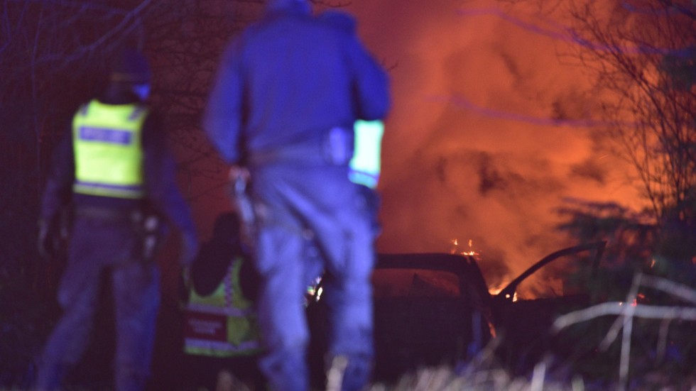 En brand bröt ut i ett hus i Nyköping tidigt på fredagsmorgonen.