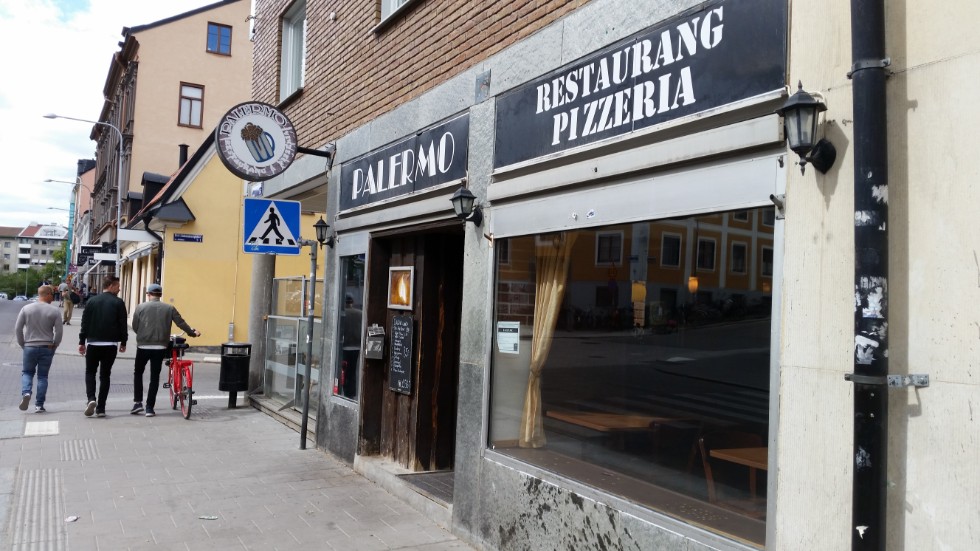 Uppsala kommun vill att kammarrätten drar in Palermos alkoholtillstånd. 