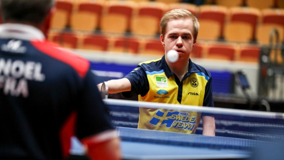 Alexander Öhgren tog sitt andra brons i EM när han tillsammans till Jönköping Victor Sjöqvist tog sig till semifinal i lagspelet i klass 3.