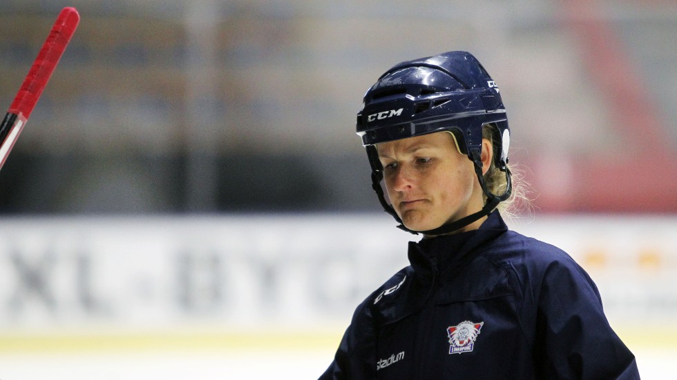 LHC-tränaren Madeleine Östling tycker att laget är mer defensivt starkt den här säsongen.