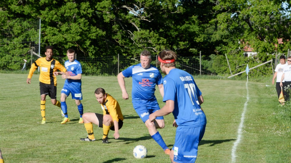 Kaos utbröt i träningsmatchen mellan Hägerstad och Stjärnorp.