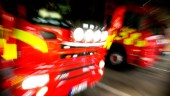 Bilist körde in i kyrkogårdsmuren
