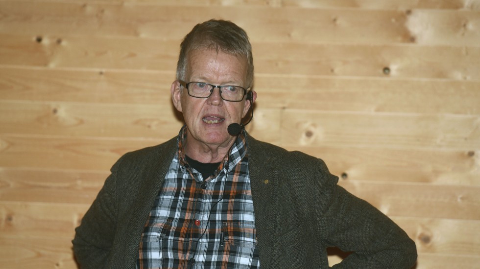 Historikern Gunnar Wetterberg kom till Virserums Konsthall i veckan för att föreläsa om skogen.
