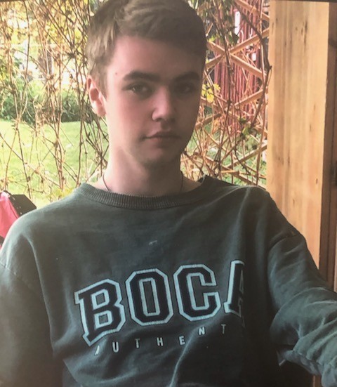 Katrineholmsbon John Backman, 18, har varit försvunnen sedan en studentfest i Eskilstuna i onsdags.