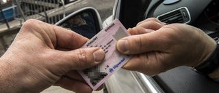 22-åring åkte omkring med falskt körkort