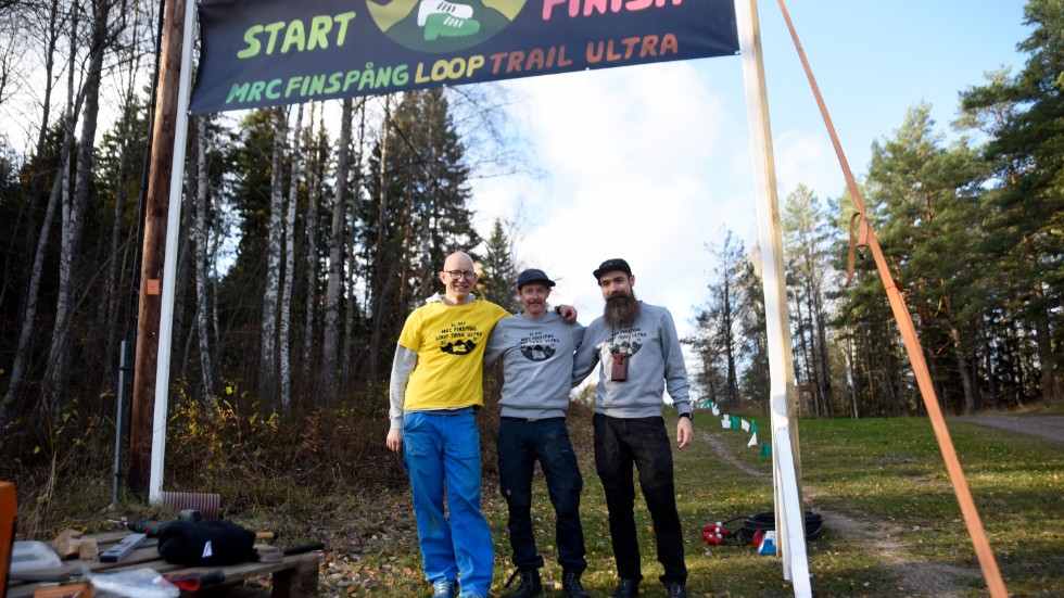 Henrik Göhl, John Gruväng och Henrik Hildemar ser fram emot premiären av MRC Finspång Loop Trail Ultra. Ett riktigt kraftprov med cirka 49 kilometer och 1 750 höjdmeter.  