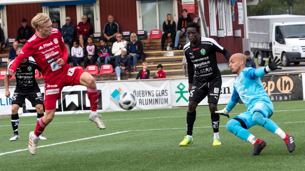 Johannes Lidström har kritat på ett nytt kontrakt med Piteå IF.
