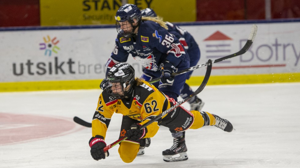 Emilie Kruse Johansen och de andra i LHC var ofta ett skär efter Luleå och förlorade första kvartsfinalen med hela 0-7. 