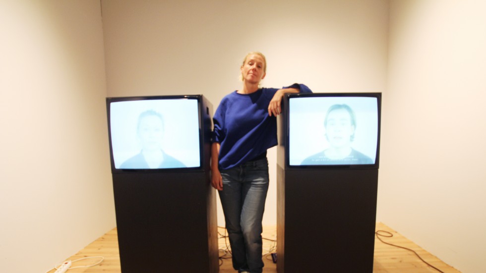 För allra första gången visar konstnären Ane Hjort Guttu ut sitt videoverk på Virserums konsthall. "Det är ett verk som skapats för konsthallar som inte har så stor publik" säger hon.