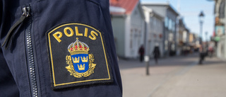 Polis skadades vid rutinärende