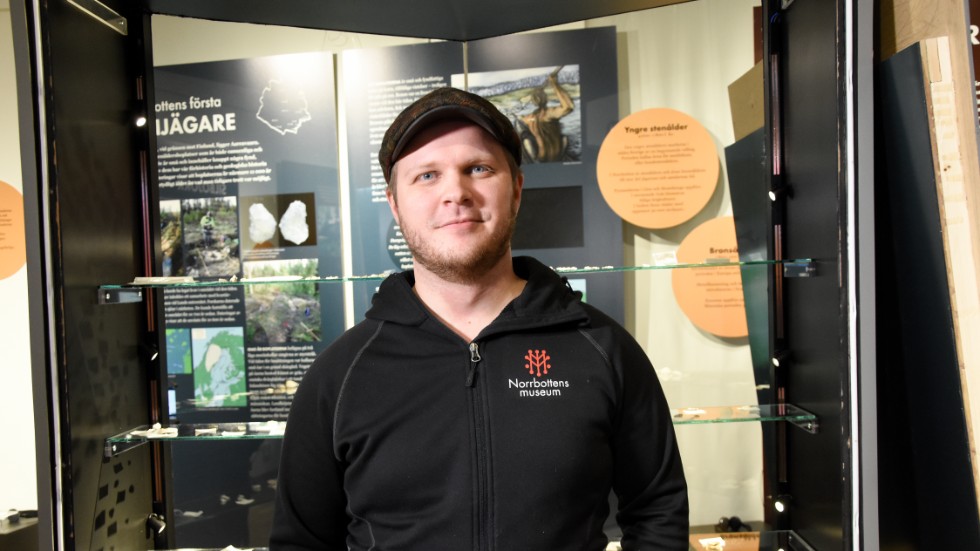 Nils Harnesk, arkeolog på Norrbottensmuseum menar att utställningen "Arkeologi i Norrbotten" är efterlängtad. "Det finns mycket ny kunskap som vi vill förmedla till norrbottningarna om vår gemensamma förhistoria och historia", säger han.