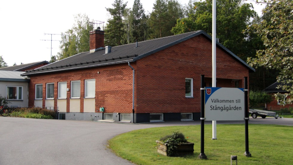 Nedläggningen av Stångågårdens tillagningskök i Horn har skapat debatt i Kinda kommun.