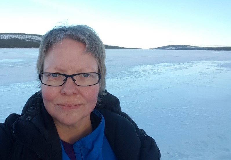 Dammsäkerhetsexperten May-Britt Öhman försökt uppmärksamma regeringen på farorna med en gruvdamm i närheten av befintliga vattenmagasin längs Lilla Luleå ålv.