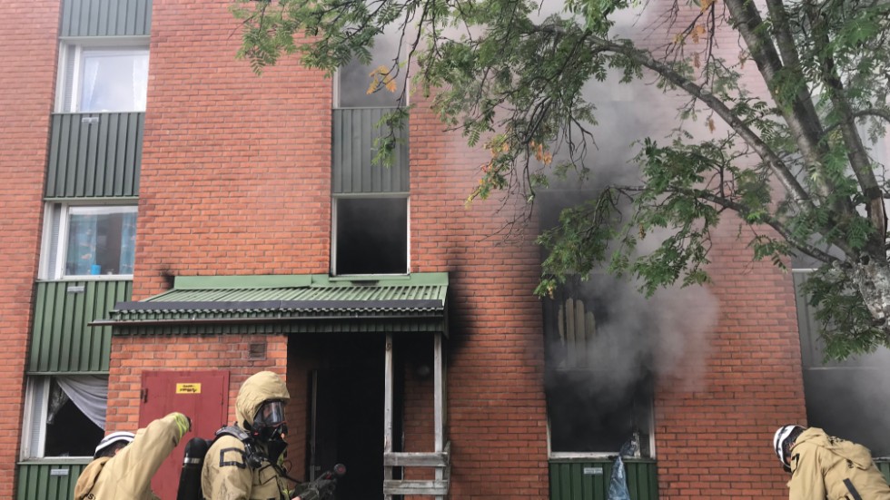 Tingsrätten ogillar åtalet angående grov mordbrand. Branden utbröt den 14 juli i ett lägenhetshus i Malmberget.